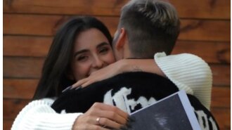 "У нас буде хлопчик": Анна Трінчер показала знімок "УЗД" після чуток про вагітність