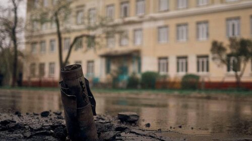 В этом году вместо последнего звонка – звук сирены: Зеленский показал фото разрушенніх орками украинских школ