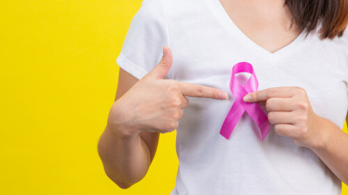 Обережно, рак: мамолог назвав основні фактори розвитку пухлин у грудях