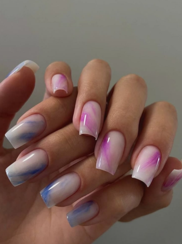 Мармуровий манікюр