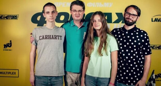 Игорь Кондратюк с детьми