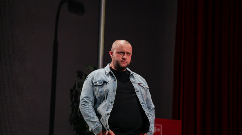 Зірка «Дизель шоу» Єгор Крутоголов вперше вийшов на сцену після трагічного ДТП