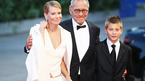 Зірка червоної доріжки: як виглядає 17-річний син Андрія Кончаловського та Юлії Висоцької (ФОТО)