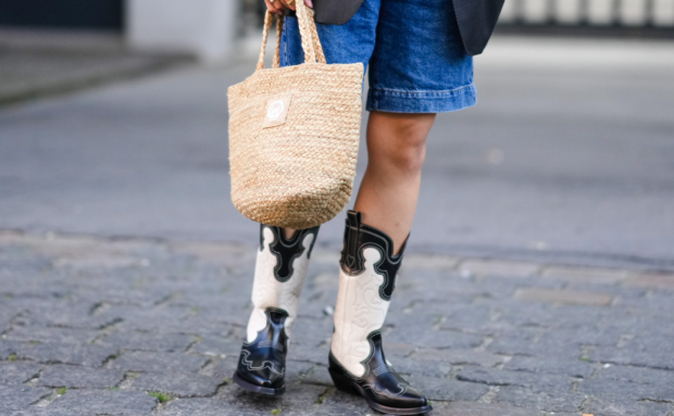 Трендовые сапоги, изображения из свободных источников