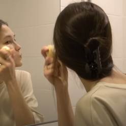 Шкіра, скріншот з YouTube