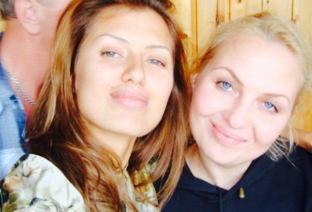 Виктория Боня и сестра Ангелина