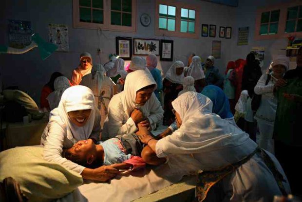 женское обрезание, день защиты девочек