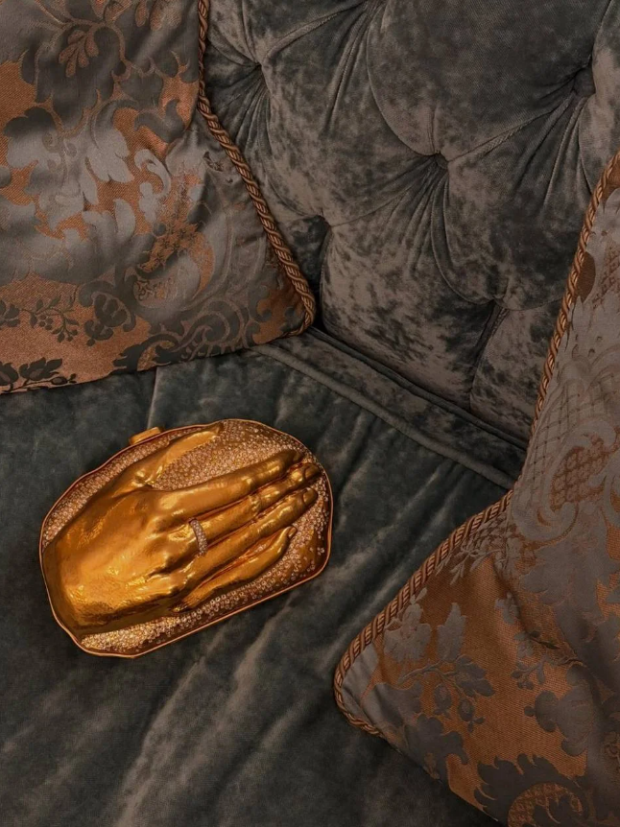 Клатч Schiaparelli