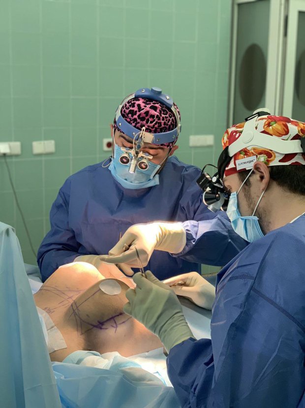 Пластические операции 2019: на фото пластический хирург Андрей Якобчук