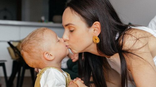 «Мой мозг кипит»: жена Мирошниченко рассказала о трудностях воспитания приемного сына Марселя и о том, как изменилась ее жизнь