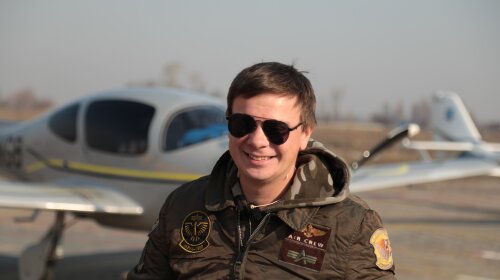 В День Независимости состоится премьера документального проекта Дмитрия Комарова о рекордном полете через всю страну