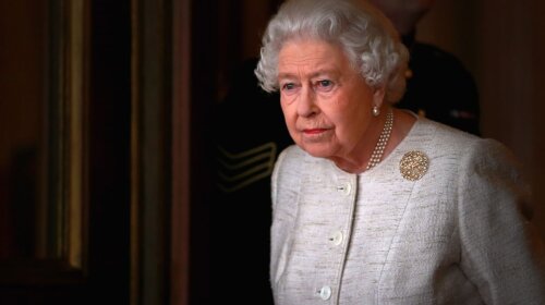 Елизавету II поместили под усиленное наблюдение врачей – всех членов семьи экстренно вызвали к королеве