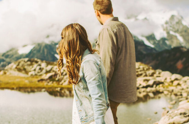 Мужчина-Рак и женщина-Водолей: работа, дружба или любовь?