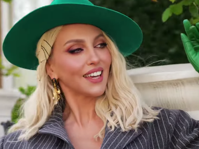 Оля Полякова