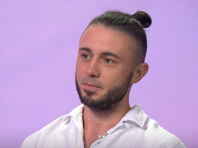 Тарас Тополя, кадр з інтерв'ю