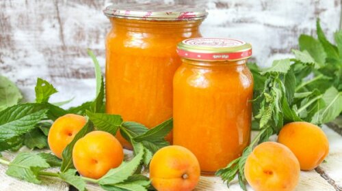 Рецепт смачного абрикосового джему з апельсином: покроковий рецепт