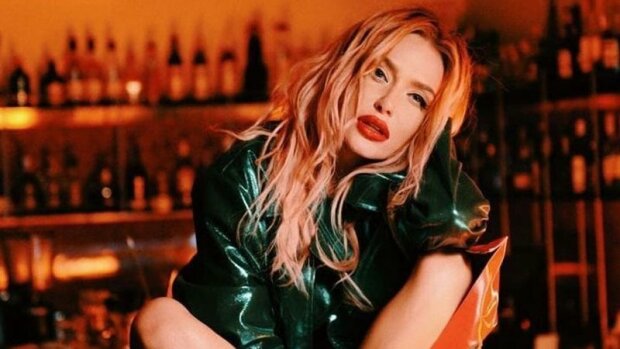 Слава Каминская, певица, новый цвет волосс