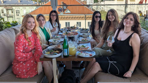 Красивые девушки, изображение: clutch.net.ua