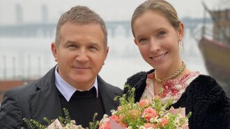 Счастливы вместе: Юрий Горбунов растрогал Сеть романтичным снимком с супругой Катей Осадчей
