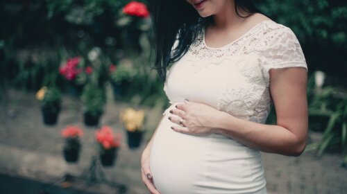 Гинеколог рассказала про беременность после 30 лет: "Существует множество мифов"