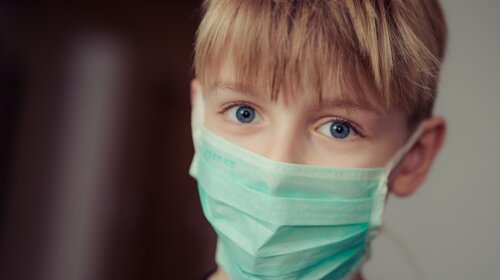Експерт пояснив, варто українцям робити щеплення від грипу під час епідемії вірусу