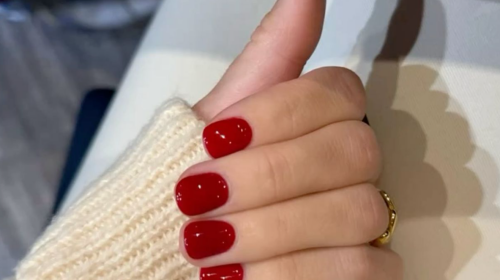 Манікюр, фото з вільних джерел