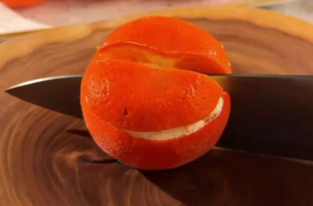 Морозиво з мандарином, кадр з відео