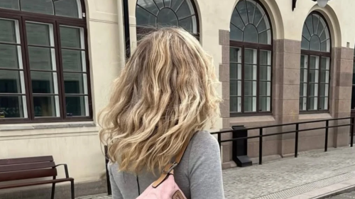 Женщина, волосы