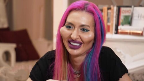 "Дуже шкода обличчя": блогерка з найбільшими вилицями в світі злякала підписників появою без косметики