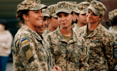 Запрещен ли выезд женщин на воинском учете: ответ пограничников