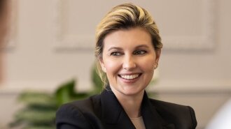 Современный стиль первой леди: Елена Зеленская сменила прическу – сделала среднее каре и модное окрашивание (фото)