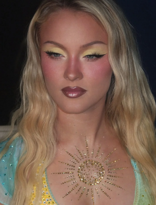 Мода, макияж, красота