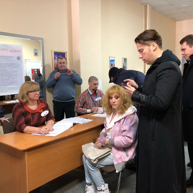 Алла Пугачева и Максим Галкин на выборах