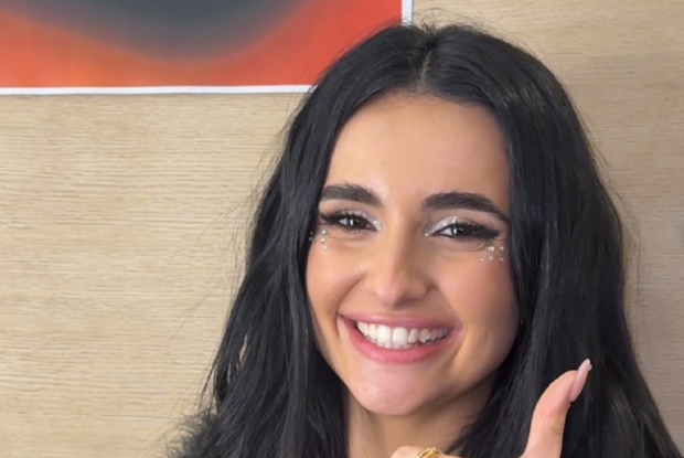 Анна Трінчер