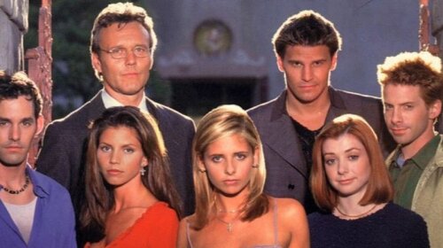 Тогда и сейчас: как изменились актеры культового сериала "Баффи — истребительница вампиров" за 26 лет