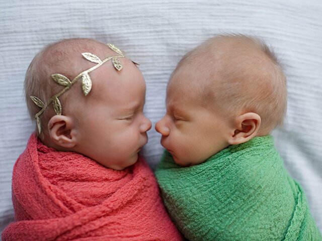 twin-photoshoot-newborn-final-moments-william-brentlinger-lindsey-brown-11