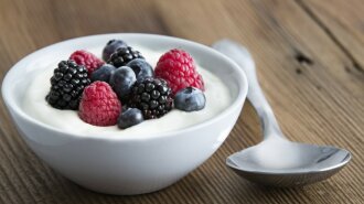 Чому варто витратити час на те, щоб приготувати йогурт самостійно