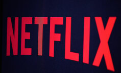Карантинный Netflix: как кино-знаменитости снимались в домашних условиях (ВИДЕО)