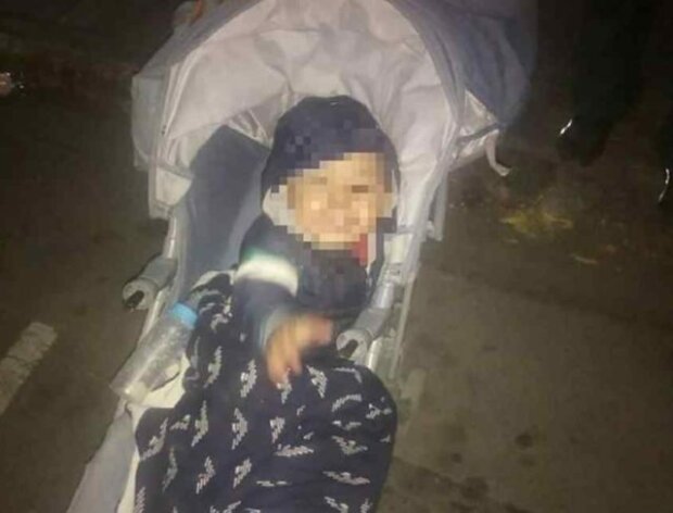 Горе-мать среди ночи оставила двухлетнего мальчика на улице
