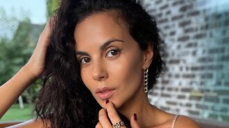 Каменських з'явилася перед публікою з короткою стрижкою каре: показала серію фото з модною зачіскою (фото)