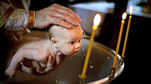 У Росії священик травмував дитину під час хрещення: що буде з чоловіком