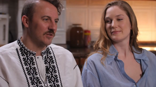 Євген Клопотенко з Катериною, кадр з інтерв'ю