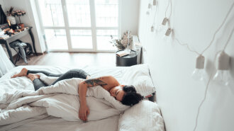 Чому не можна фотографувати сплячих людей