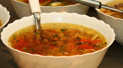 Що відбувається з організмом, коли ми їмо суп?