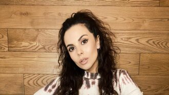 "Зажигалочка для Потапа": Настя Каменских в крохотных шортах откровенно манит упругими бедрами (видео)