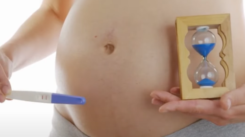 Беременная женщина. Фото: скриншот youtube.com