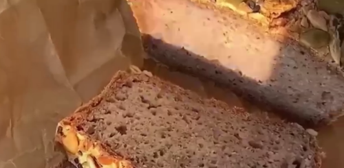 Домашній хліб із зеленої гречки, кадр з відео