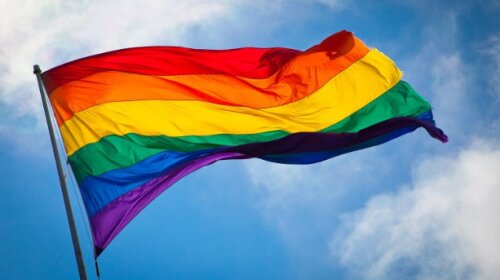 ЛГБТ-скандал в Киеве: новому гей-клубу отключили свет и публично оскорбили его гостей