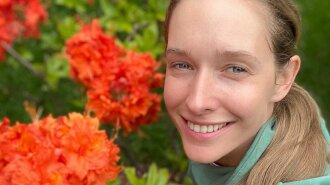 В сарафане цвета лаванды: Катя Осадчая впечатлила романтичным летним луком (фото)