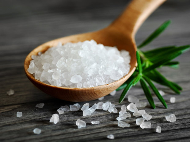 Скорочення солі в раціоні може призвести до серйозних проблем